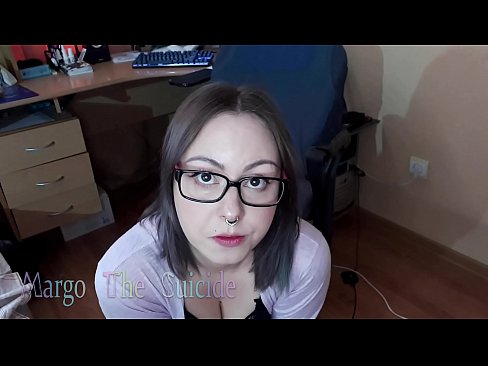 ❤️ Fata sexy cu ochelari suge adânc Dildo în fața camerei de filmat ️  at ro.porn-impact.ru ❤